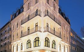 DEVIN Art Hotel